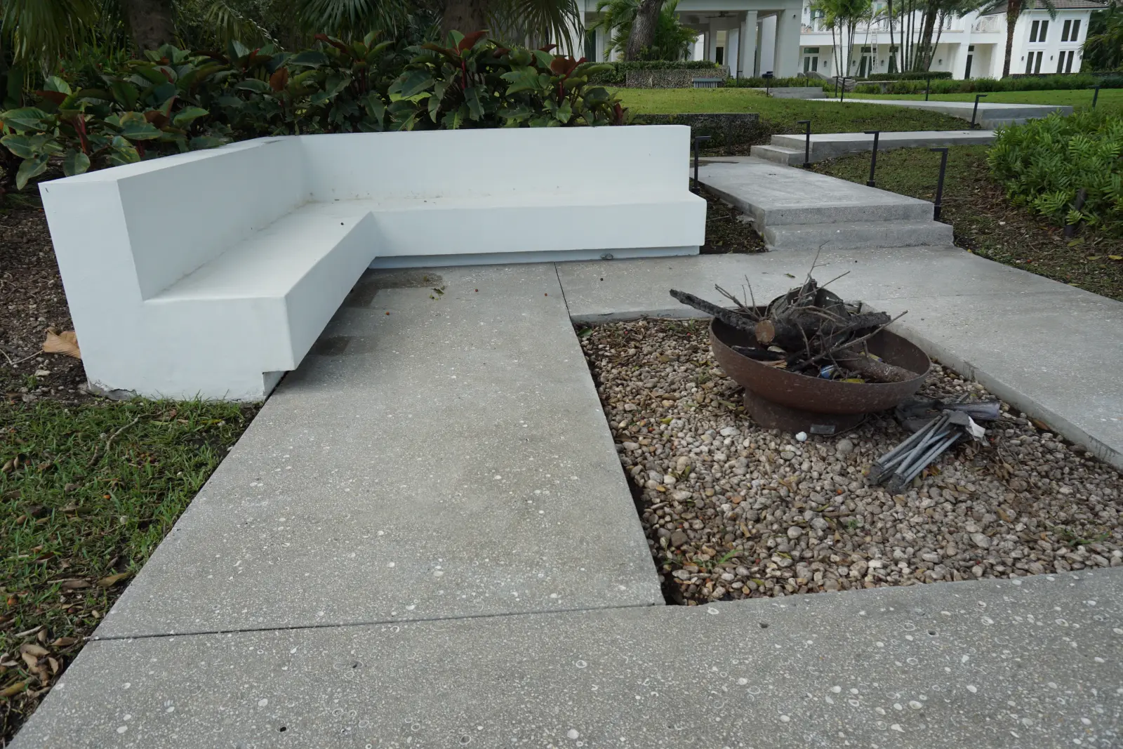Professional Pressure Washing in Progress, pressure washing project photo 3