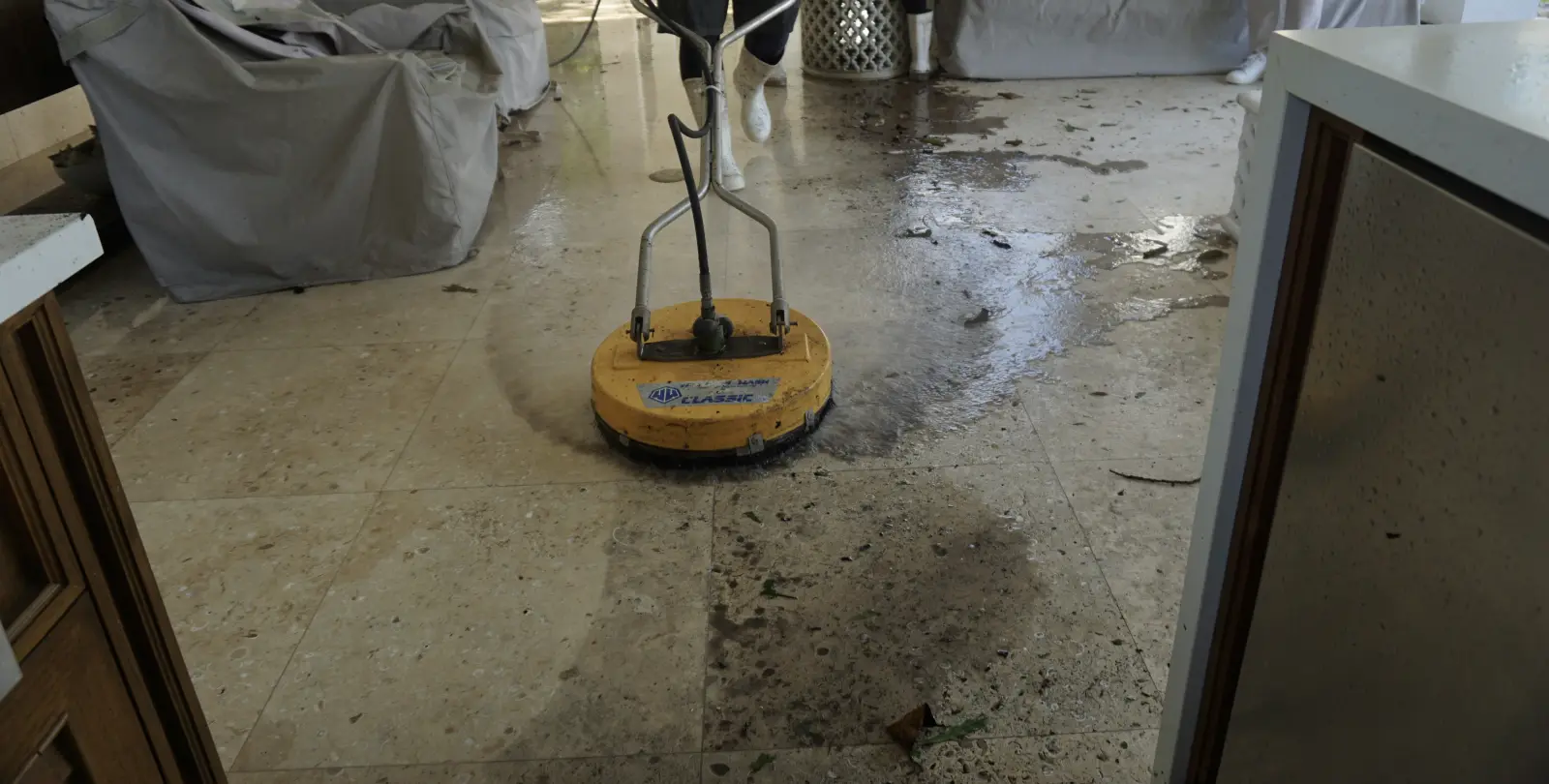 Professional Pressure Washing in Progress, pressure washing project photo 8