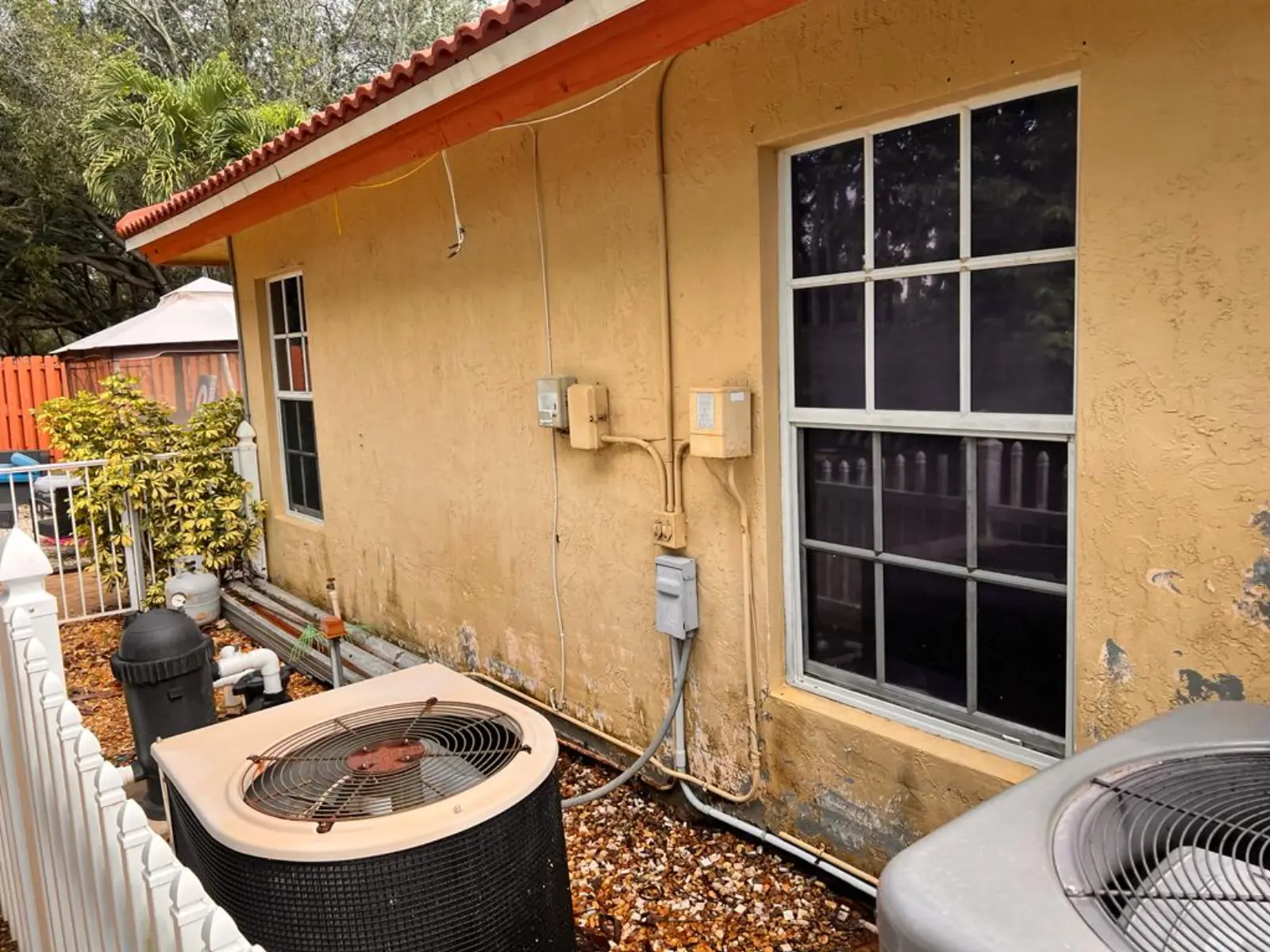Driveway Surface Pressure Cleaning, pressure washing project photo 9